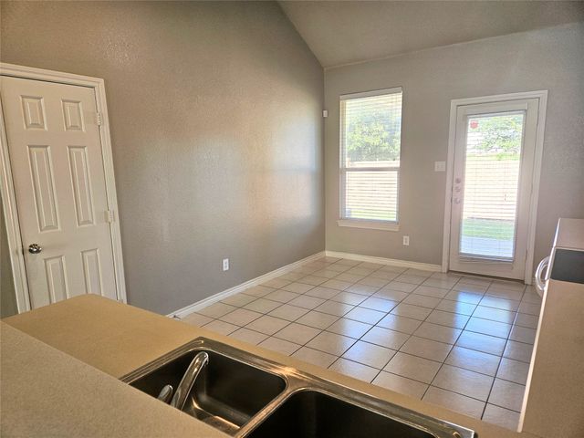 2341 Clairborne Drive, Fort Worth, TX 76177