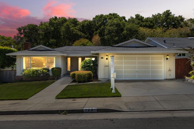 1441 Woodberry Avenue, San Mateo, CA 94403