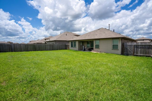 930 Bright Lotus Lane, Rosharon, TX 77583