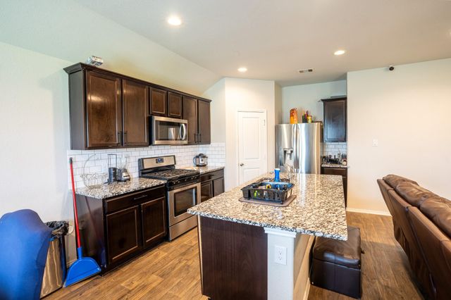 930 Bright Lotus Lane, Rosharon, TX 77583