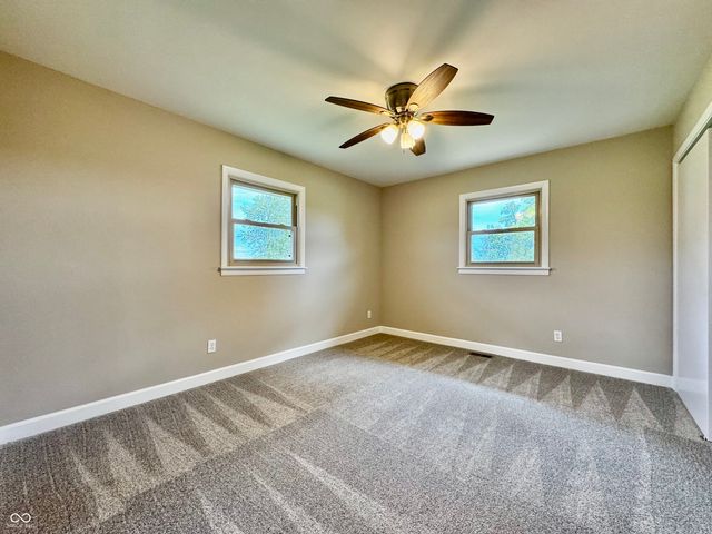 9508 E County Road 700 N, Seymour, IN 47274
