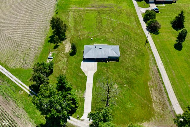 9508 E County Road 700 N, Seymour, IN 47274