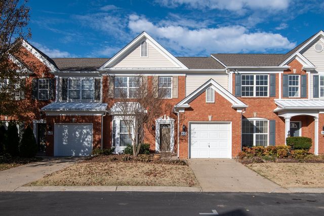 510 Old Towne Dr, Brentwood, TN 37027