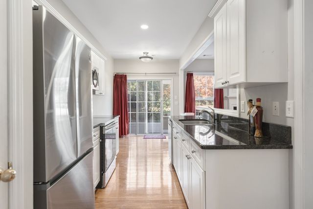 510 Old Towne Dr, Brentwood, TN 37027