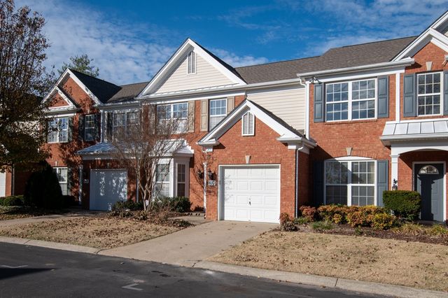 510 Old Towne Dr, Brentwood, TN 37027