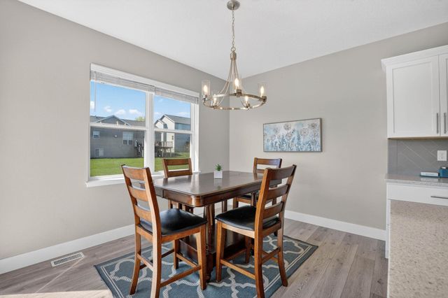 2224 Vera Way, Cedar Falls, IA 50613