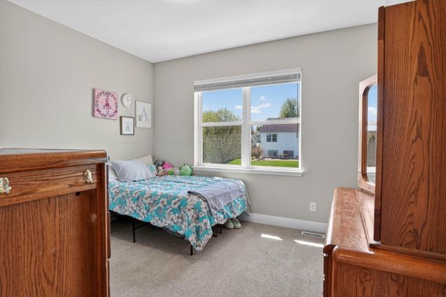 2224 Vera Way, Cedar Falls, IA 50613