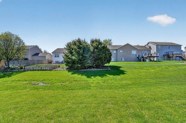 2224 Vera Way, Cedar Falls, IA 50613