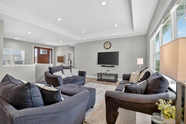 2224 Vera Way, Cedar Falls, IA 50613