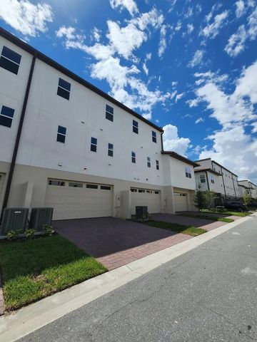 13647 LARKTON LANE, Orlando, FL 32832