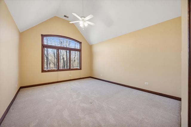 945 Internationale Parkway, Woodridge, IL 60517