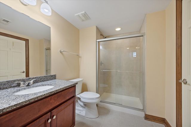 945 Internationale Parkway, Woodridge, IL 60517