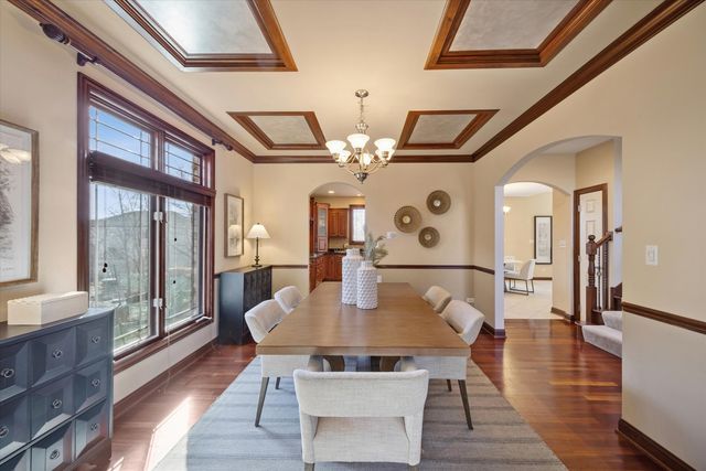 945 Internationale Parkway, Woodridge, IL 60517