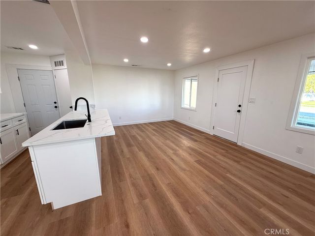 124 S Olive, Rialto, CA 92376