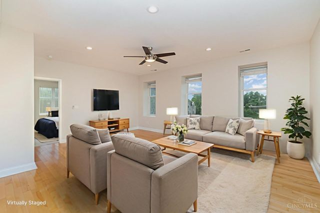 964 Auburnview Drive, Cincinnati, OH 45206