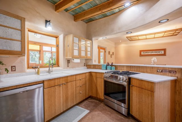 171 Silver Hills, Santa Fe, NM 87508