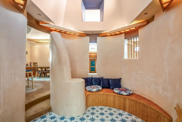 171 Silver Hills, Santa Fe, NM 87508
