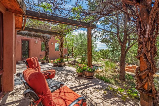 171 Silver Hills, Santa Fe, NM 87508