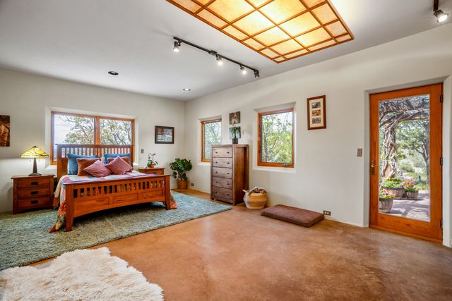 171 Silver Hills, Santa Fe, NM 87508