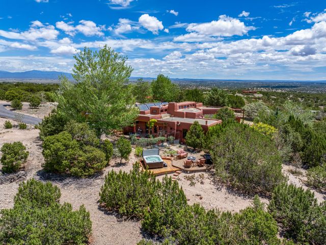 171 Silver Hills, Santa Fe, NM 87508