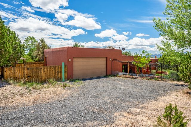 171 Silver Hills, Santa Fe, NM 87508