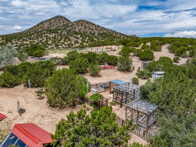 171 Silver Hills, Santa Fe, NM 87508