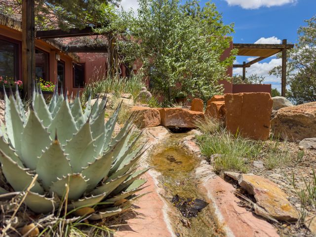 171 Silver Hills, Santa Fe, NM 87508