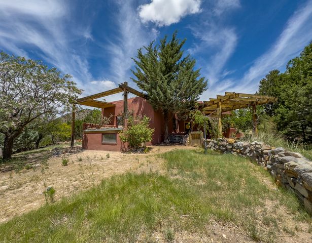 171 Silver Hills, Santa Fe, NM 87508