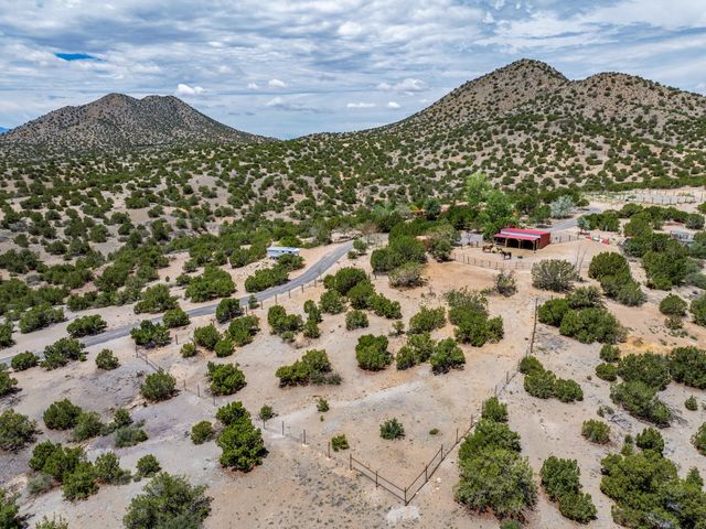 171 Silver Hills, Santa Fe, NM 87508