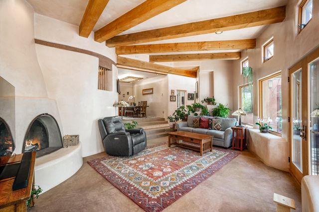 171 Silver Hills, Santa Fe, NM 87508