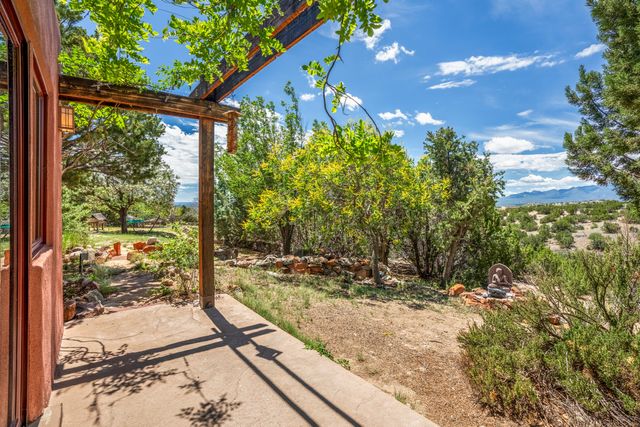171 Silver Hills, Santa Fe, NM 87508