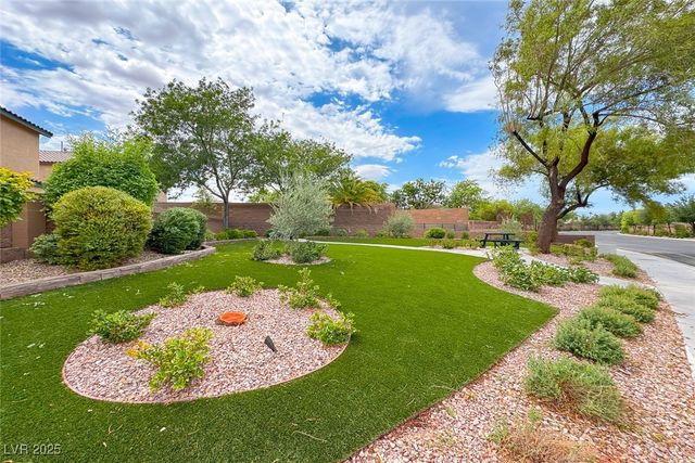 5567 Cortu Avenue, Las Vegas, NV 89141