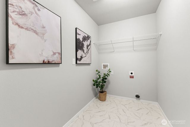 7427 45TH Place NE, Marysville, WA 98270