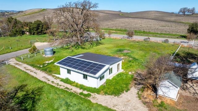 4003 El Pomar, Templeton, CA 93465