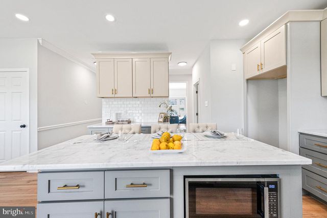 514 REGINALD LN, Collegeville, PA 19426