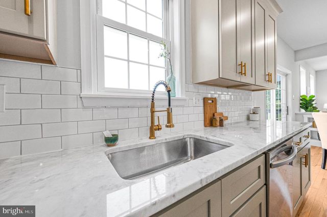 514 REGINALD LN, Collegeville, PA 19426