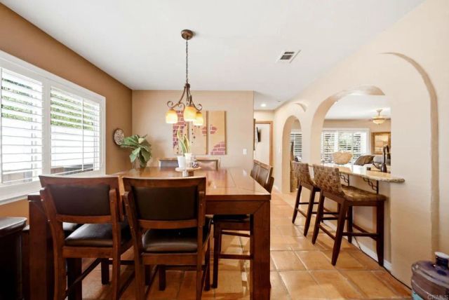 1663 Linda Sue Lane, Encinitas, CA 92024