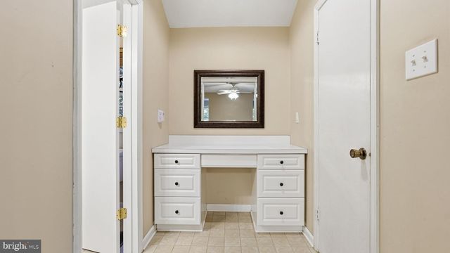 7407 CEDAR RUN DR, Warrenton, VA 20187