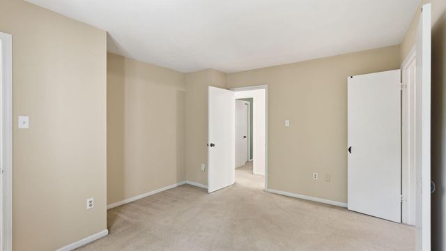 7407 CEDAR RUN DR, Warrenton, VA 20187