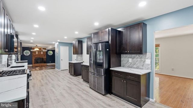 7407 CEDAR RUN DR, Warrenton, VA 20187