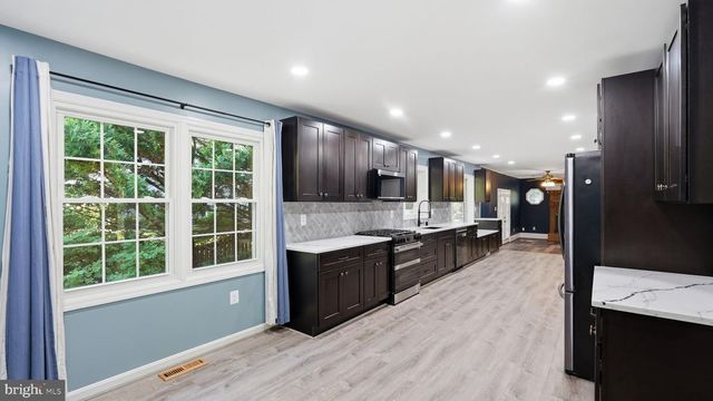 7407 CEDAR RUN DR, Warrenton, VA 20187