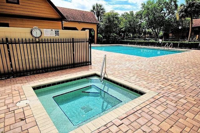 355 LAKEPOINTE DRIVE 204, Altamonte Springs, FL 32701