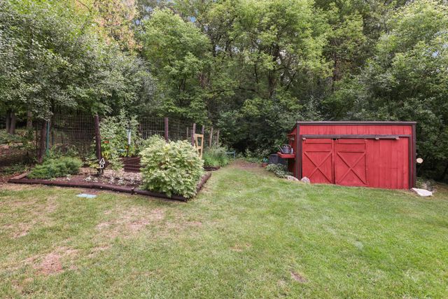 1690 Woodbury Road, Newport, MN 55055