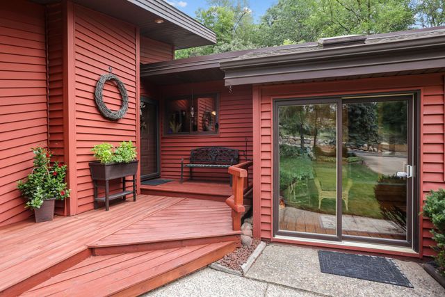 1690 Woodbury Road, Newport, MN 55055