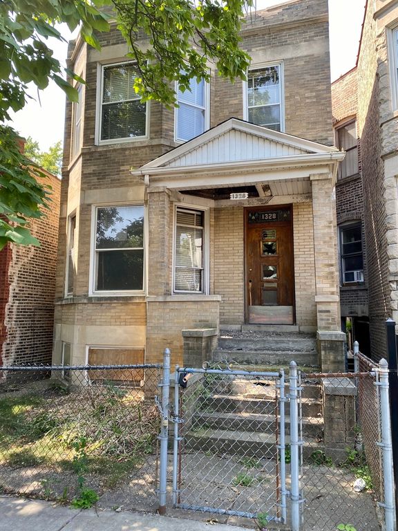 1328 N Avers Avenue, Chicago, IL 60651 — exterior