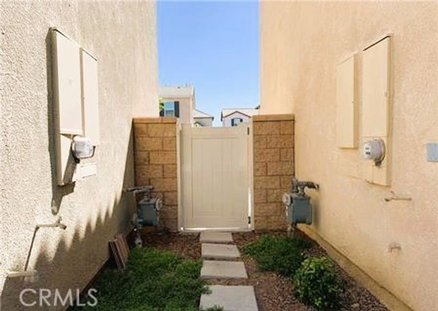 5993 Silveira Street, Eastvale, CA 92880