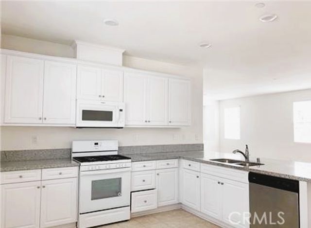 5993 Silveira Street, Eastvale, CA 92880
