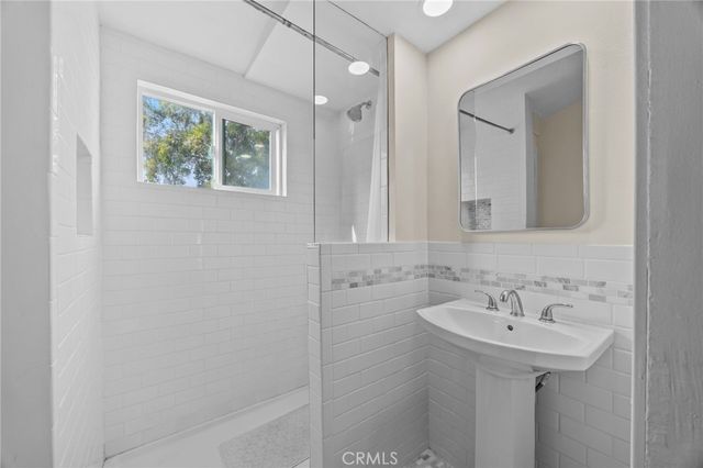 1660 Whittier Avenue 3, Costa Mesa, CA 92627