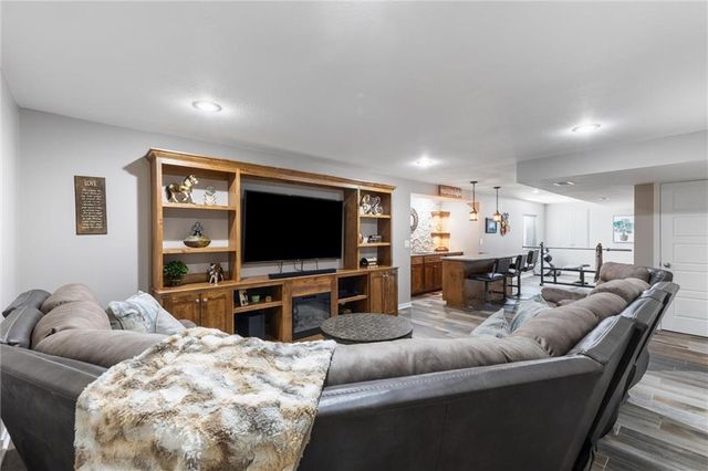 1073 N Sumac Street, Olathe, KS 66061