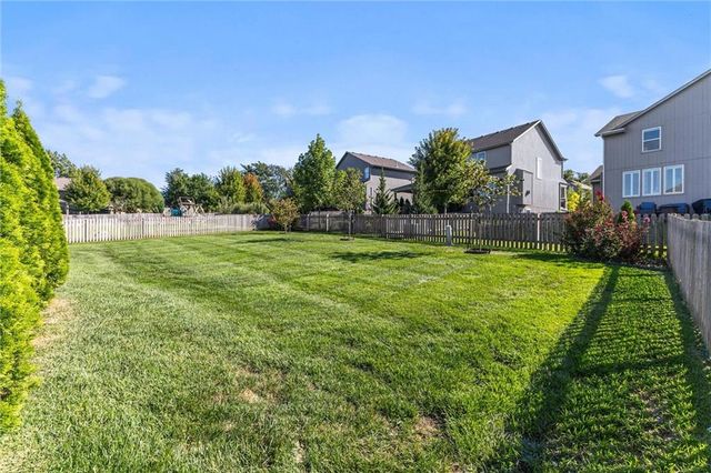 1073 N Sumac Street, Olathe, KS 66061